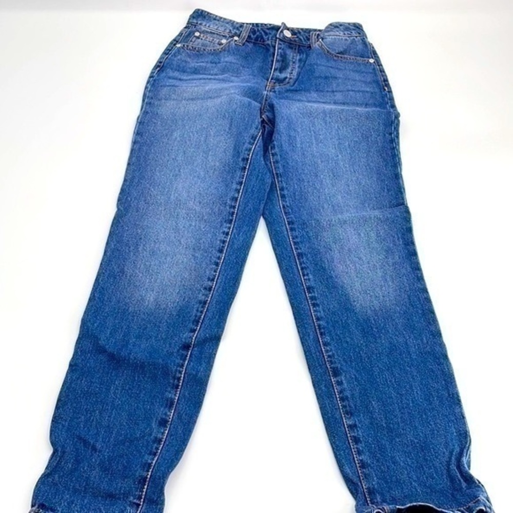 UEC Guess mid-rise boyfriend fit jeans size 24